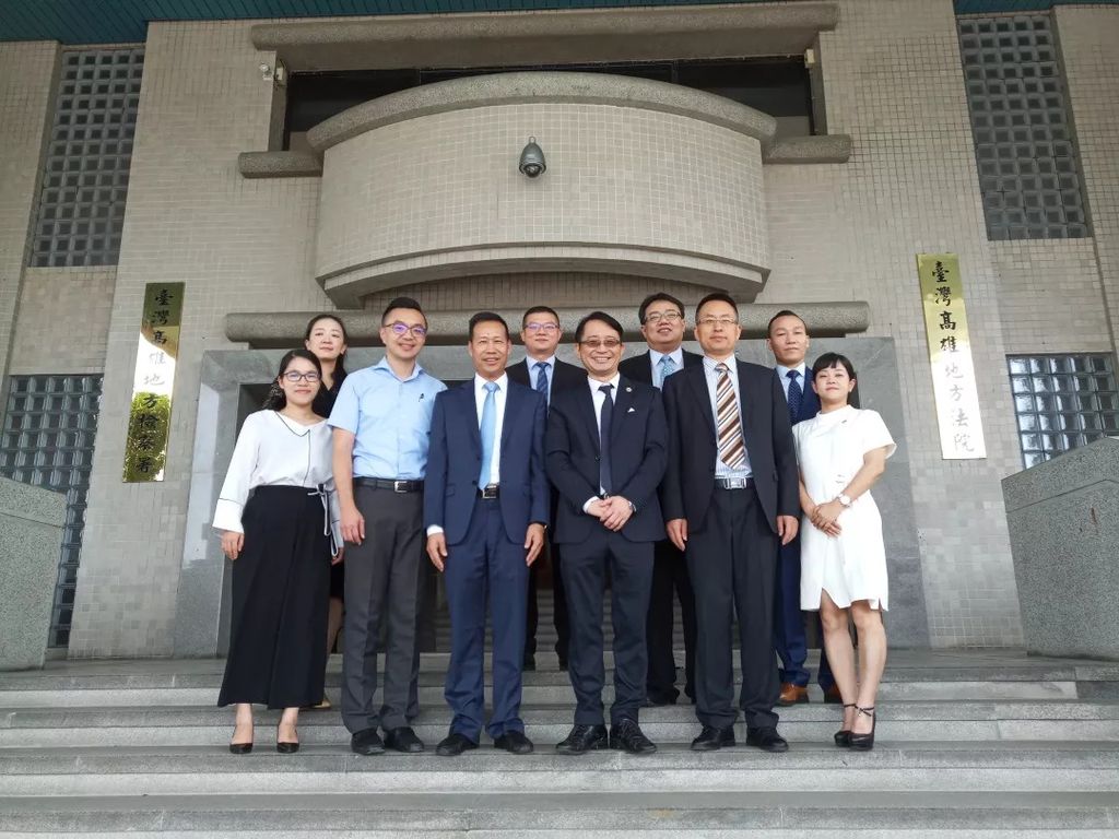 杨择郡会长带队赴台湾参加高雄律师节庆祝活动