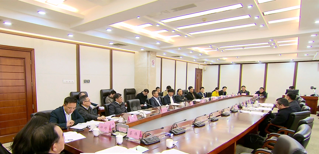 杨择郡会长应邀参加《2019年惠州市人民政府工作报告》征求社会各界人士意见座谈会
