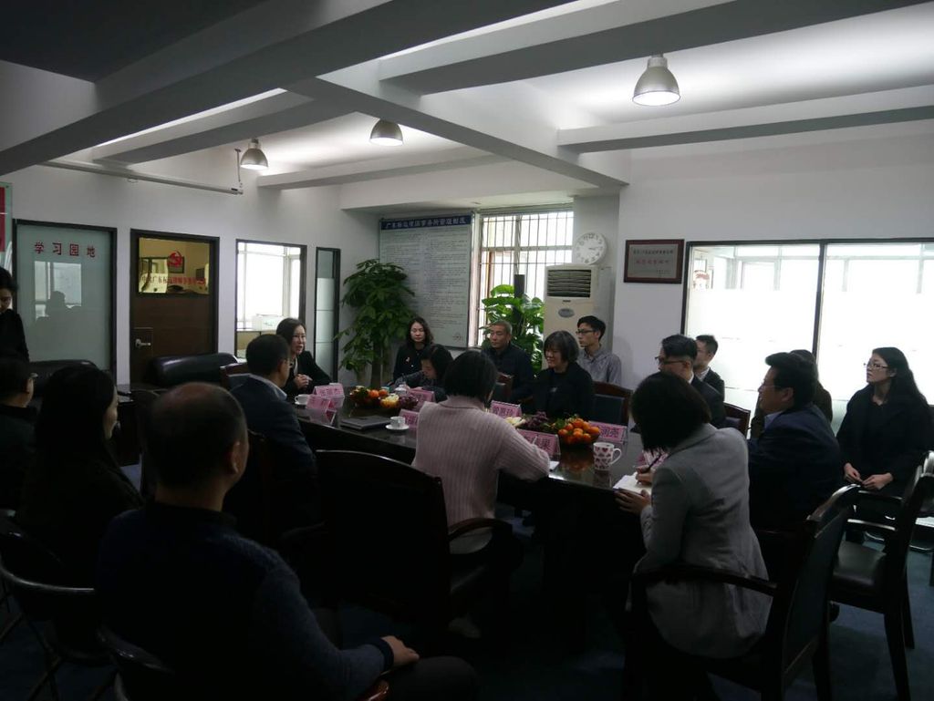 为惠州律师送来组织的温暖——— 省律师协会春节慰问组赴惠州开展“送温暖”慰问活动