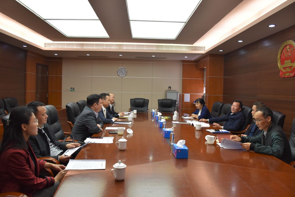 杨择郡会长一行到市人大机关、市政协机关交流座谈